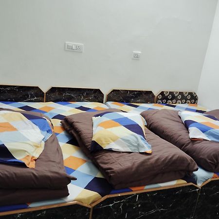 Hotel Narayana Residency Gupta Kashi ภายนอก รูปภาพ