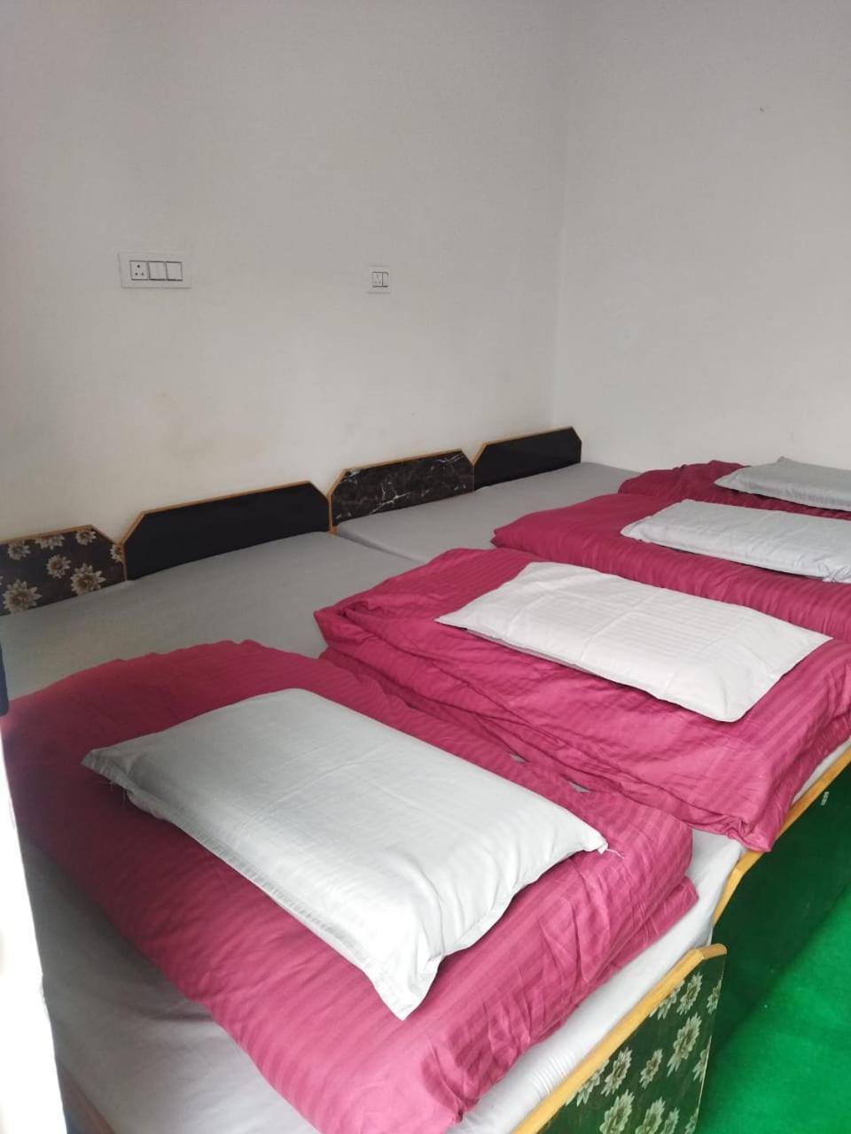 Hotel Narayana Residency Gupta Kashi ภายนอก รูปภาพ
