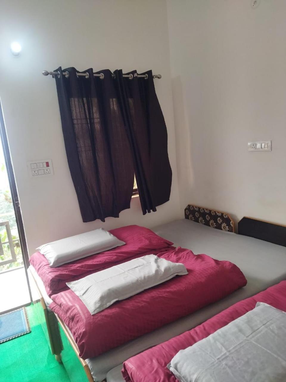 Hotel Narayana Residency Gupta Kashi ภายนอก รูปภาพ
