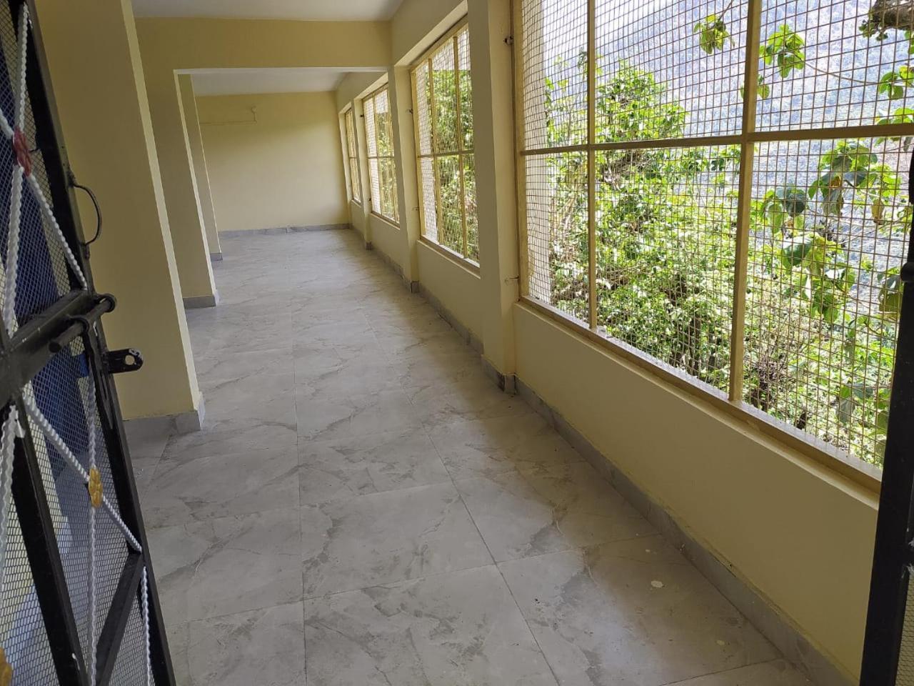 Hotel Narayana Residency Gupta Kashi ภายนอก รูปภาพ